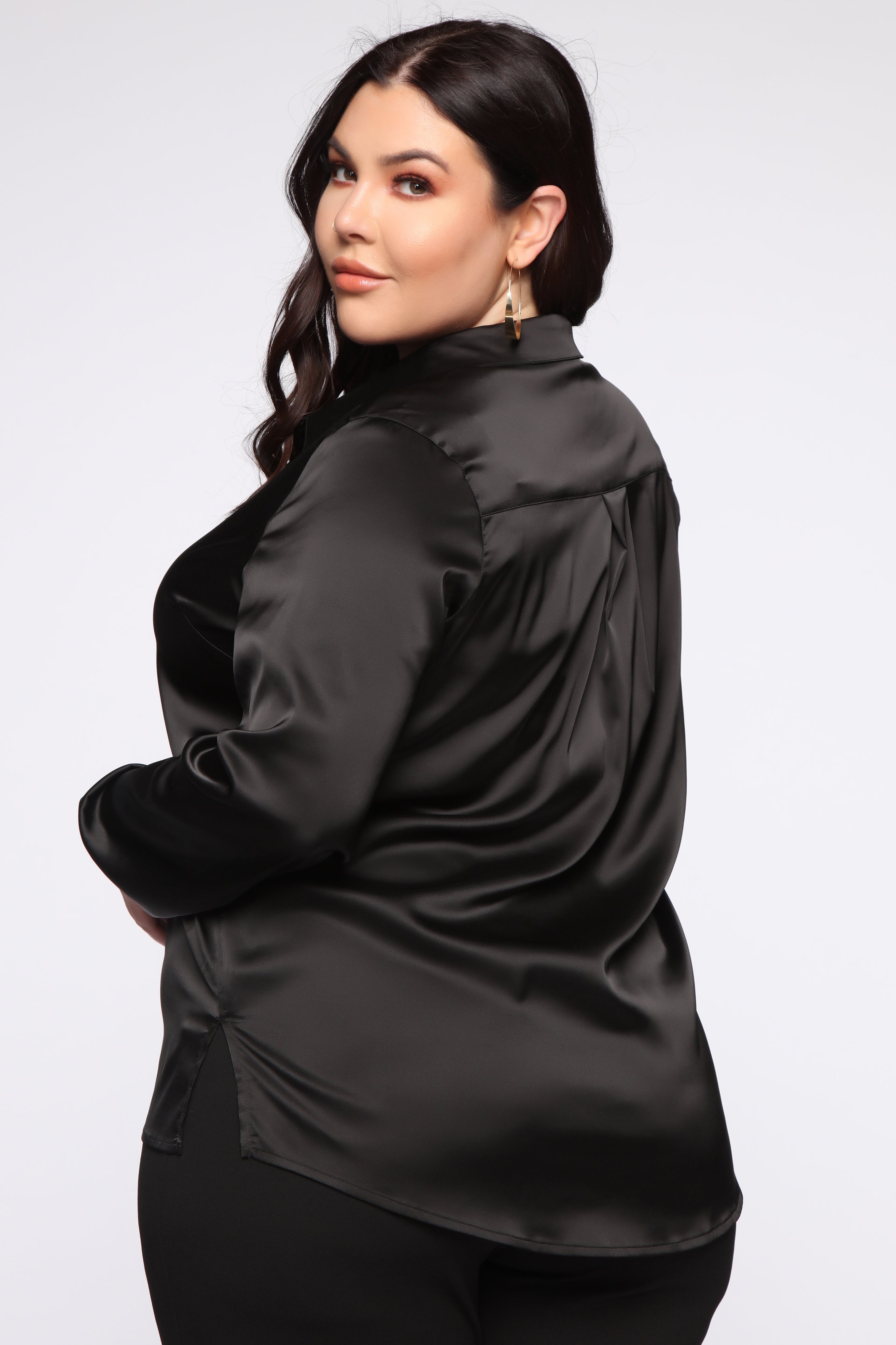 Smooth Talkin' Button Down Top - Black