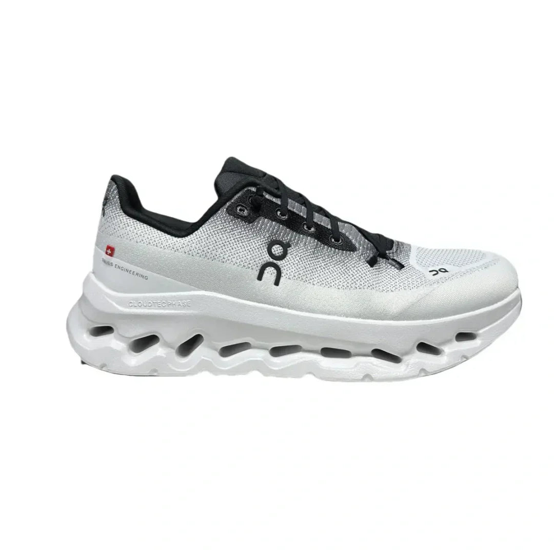 Cloudtilt Black/Ivory